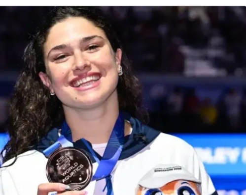 Italy’s world champion suspended after stealing cosmetics at Singapore airport