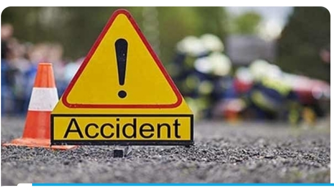 Three k!lled as trailer crush£s tricycles in Anambra