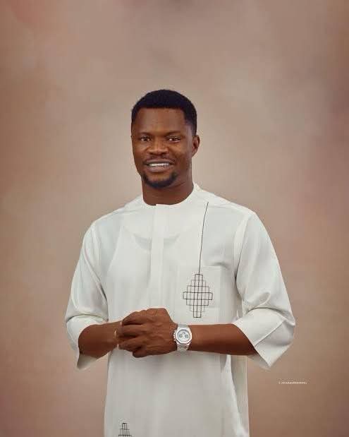 Family confirms d£ath of gospel singer Toluwanisings